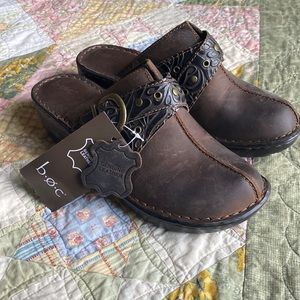 BOC Born brown leather mules clogs